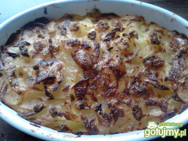 Zapiekanka z ziemniaków i koziego sera