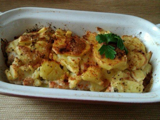 Zapiekanka ziemnaiczana z kurczakiem Zapiekanka ziemnaiczana z kurczakiem