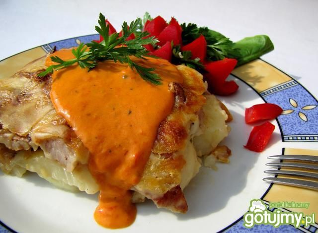 Zapiekanka ziemniaczana z karkówką i pie