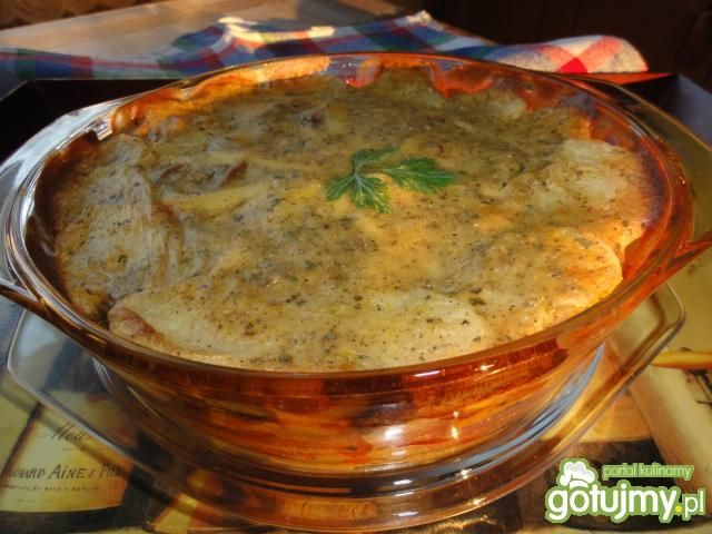 Zapiekanka ziemniaczana z kiełbaską