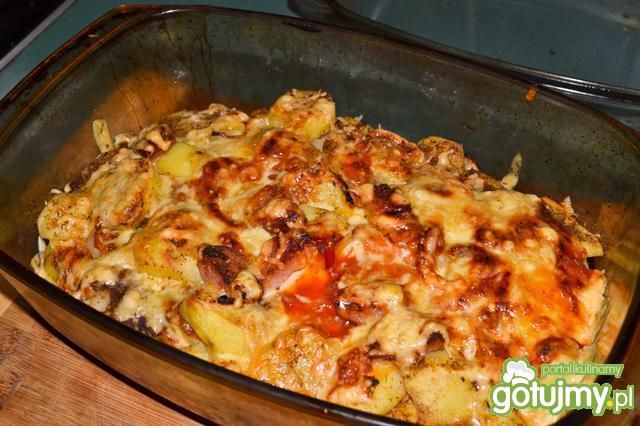 Zapiekanka ziemniaczana z leczo  Zapiekanka ziemniaczana z leczo