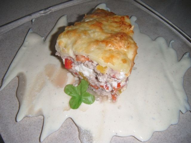 Zapiekanka ziemniaczana z mięsem Zapiekanka ziemniaczana z mięsem