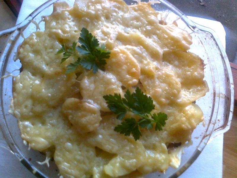 Zapiekanka ziemniaczana z mięsem mielonym Zapiekanka ziemniaczana z mięsem mielonym