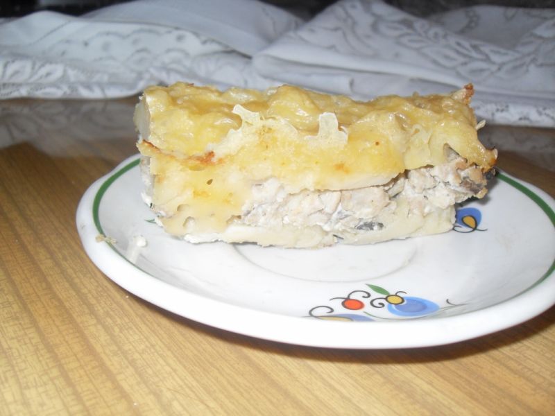 Zapiekanka ziemniaczana z pieczarkami Zapiekanka ziemniaczana z pieczarkami