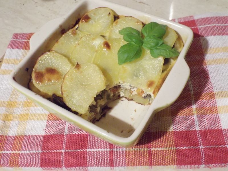 Zapiekanka ziemniaczana z wątróbką drobiową