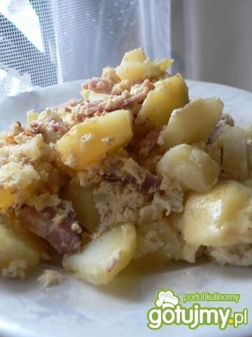Zapiekanka ziemniaczana z wędliną Zapiekanka ziemniaczana z wędliną