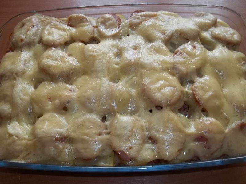 Zapiekanka ziemniaczano - makaronowa Zapiekanka ziemniaczano - makaronowa
