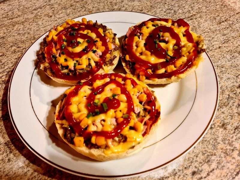 Zapiekanki z pieczarkami