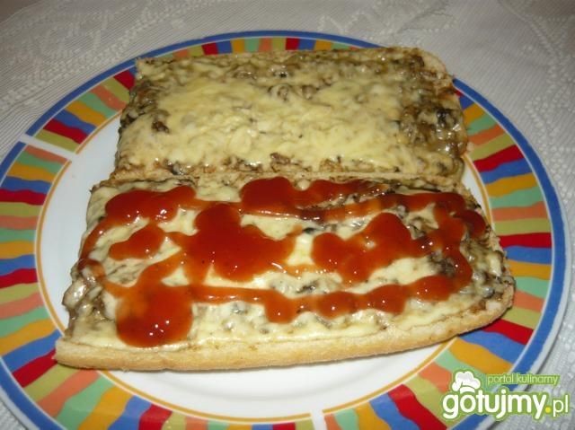 Zapiekanki z pieczarkami i serem Zapiekanki z pieczarkami i serem