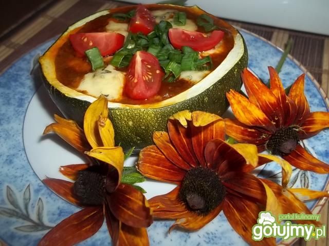 Zapiekany gulasz z kurczaka i cukinii