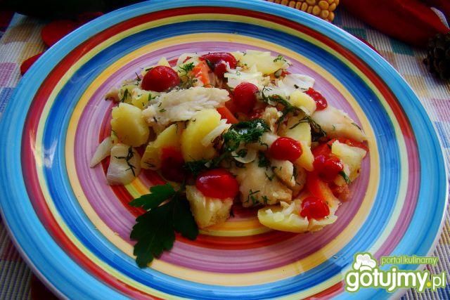 zapiekany mintaj  ziemniaczkami 