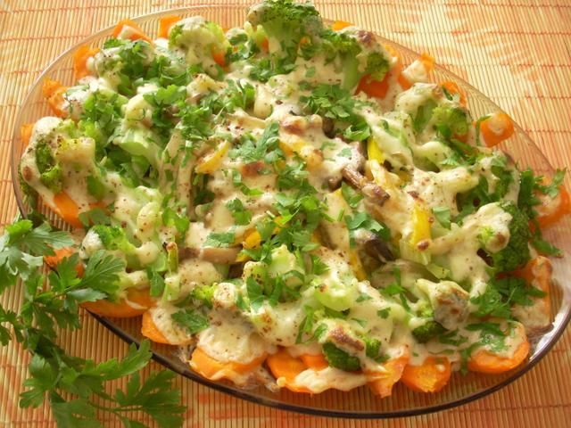 Zapiekany półmisek warzyw Zapiekany półmisek warzyw