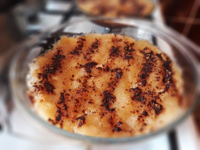 Zapiekany ryż z jabłkami i cynamonem