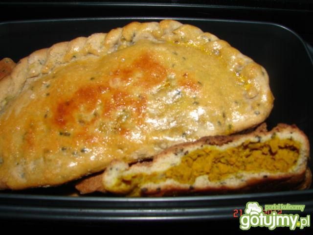 Zapiekany wegański pierożek Zapiekany wegański pierożek