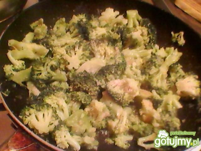 Zasmażany brokuł Zasmażany brokuł