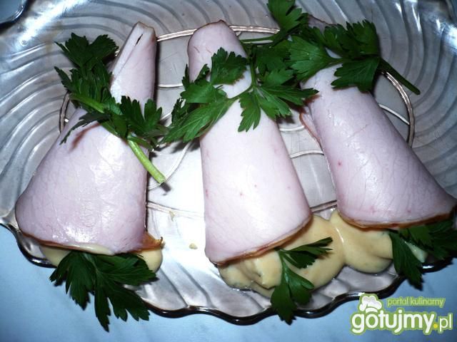 Zawijana szynka z jajkiem Zawijana szynka z jajkiem