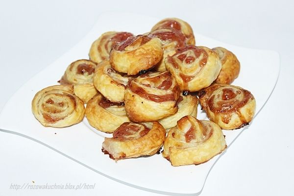 Zawijańce z ciasta francuskiego  Zawijańce z ciasta francuskiego