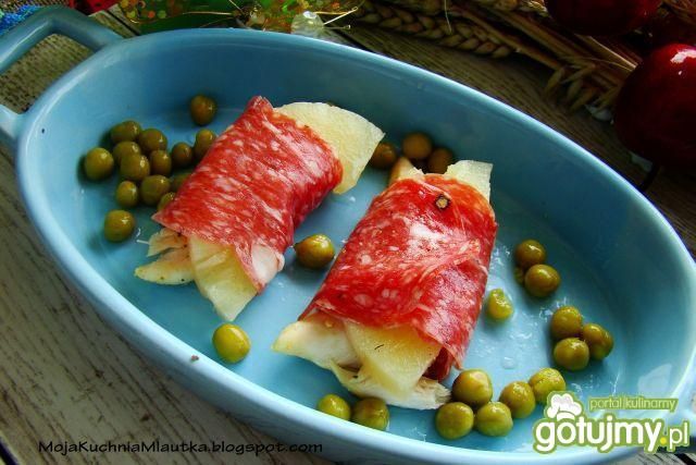 Zawijańce z kurczakiem i ananasem 