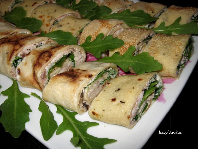 Zawijańce z makrelą i rukolą Zawijańce z makrelą i rukolą