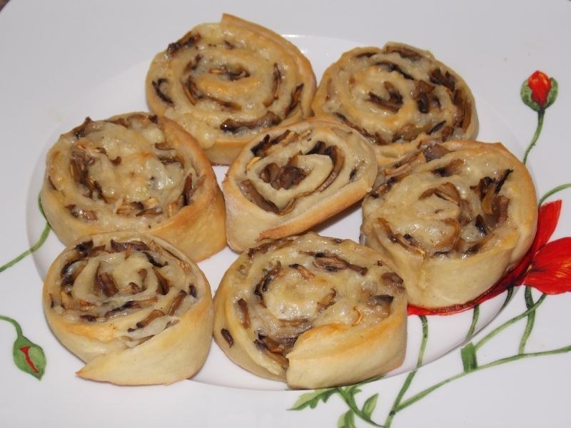 Zawijańce z pieczarkami Zawijańce z pieczarkami