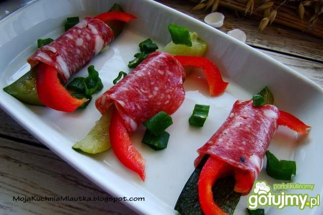 Zawijańce z włoskim salami 