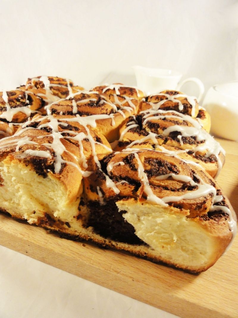 Zawijane makowo- drożdżowe z żurawiną Zawijane makowo- drożdżowe z żurawiną