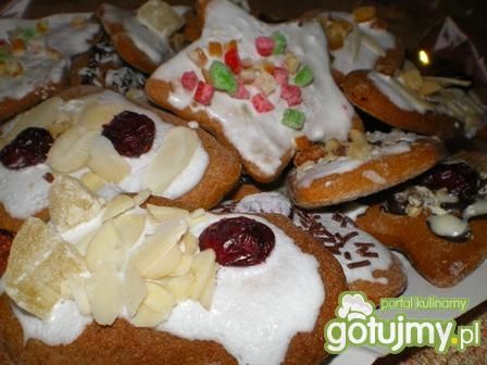 Zdobione pierniczki lukrowane Zdobione pierniczki lukrowane