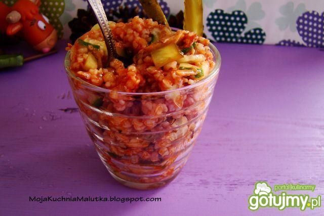 Zdrowa i smaczna  sałatka z kaszy  Zdrowa i smaczna  sałatka z kaszy