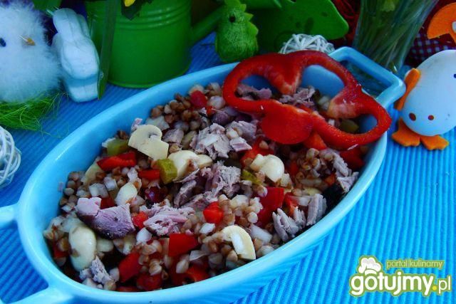 Zdrowa sałatka z kaszy gryczanej 