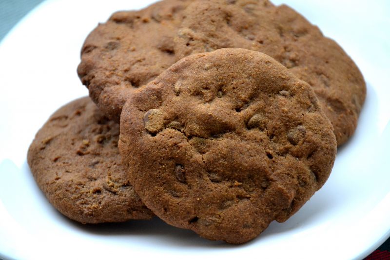 Zdrowe ciastka gryczane z czekoladowymi groszkami