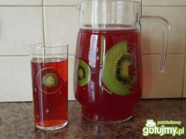 Zdrowy wieloowocowy kompot