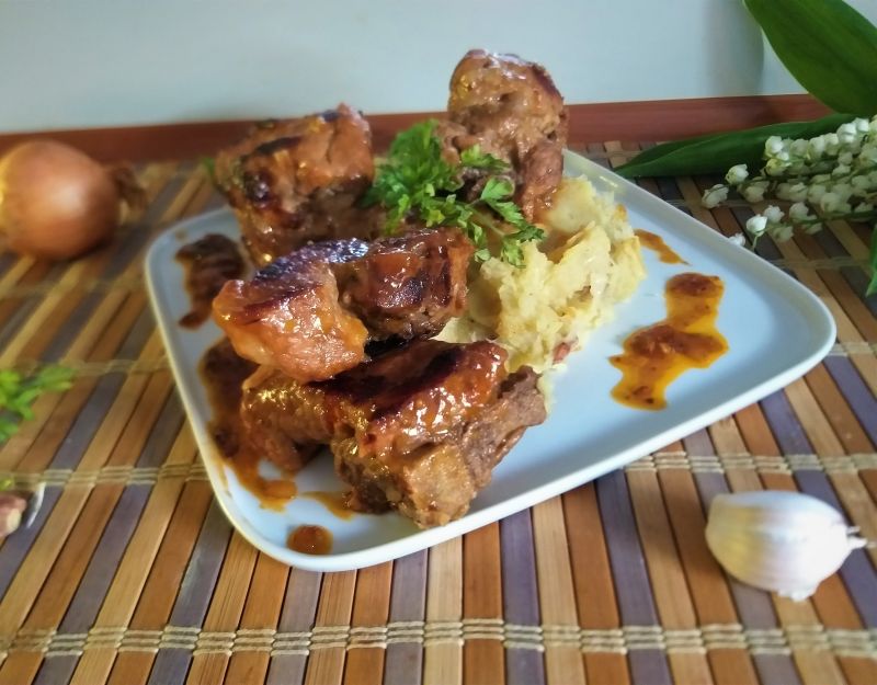 Żeberka gotowane i smażone