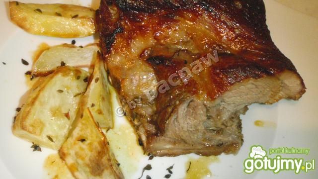 Żeberka miodowe, lekko pikantne z piwem