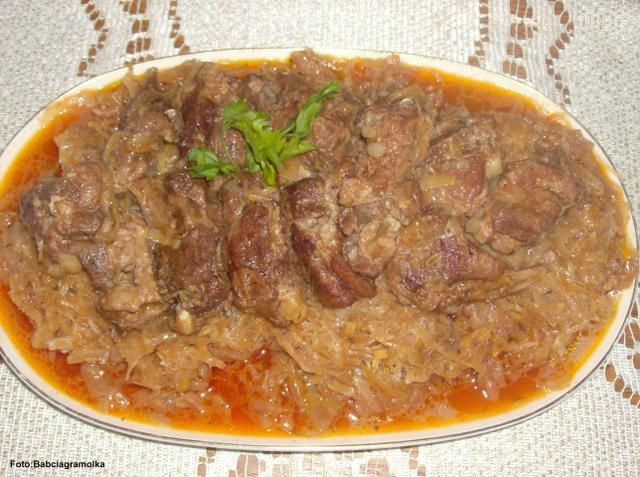 Żeberka w kapuście : Żeberka w kapuście :