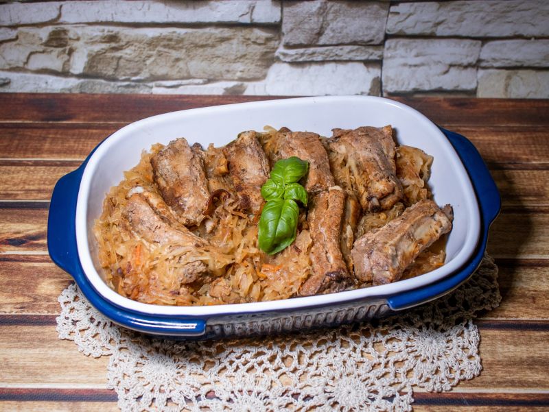 Żeberka w kapuście Żeberka w kapuście