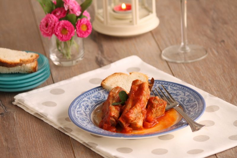 Żeberka w sosie pomidorowym