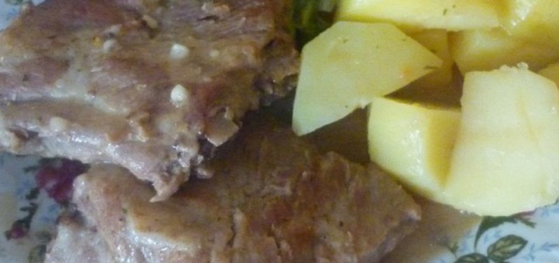 Żeberka wieprzowe w sosie