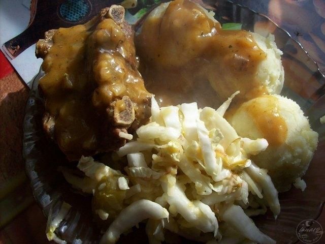 Żeberka wieprzowe we własnym sosie Żeberka wieprzowe we własnym sosie