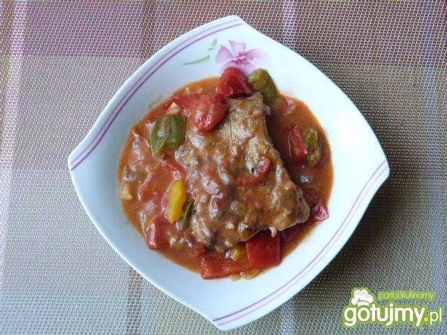 Żeberka z papryką w sosie pomidorowym Żeberka z papryką w sosie pomidorowym