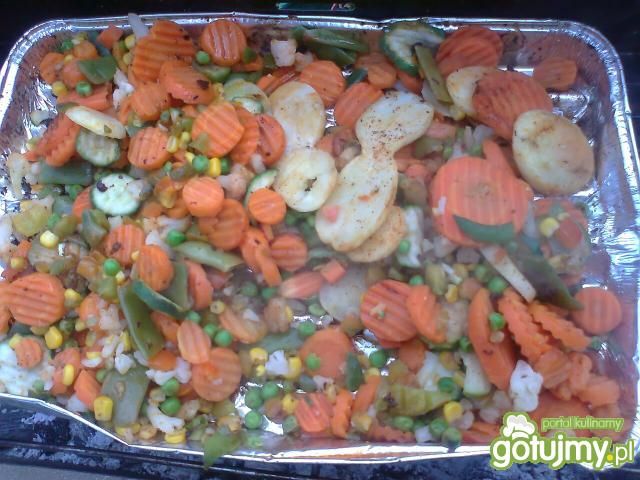 zestaw warzyw parowany na grillu  zestaw warzyw parowany na grillu