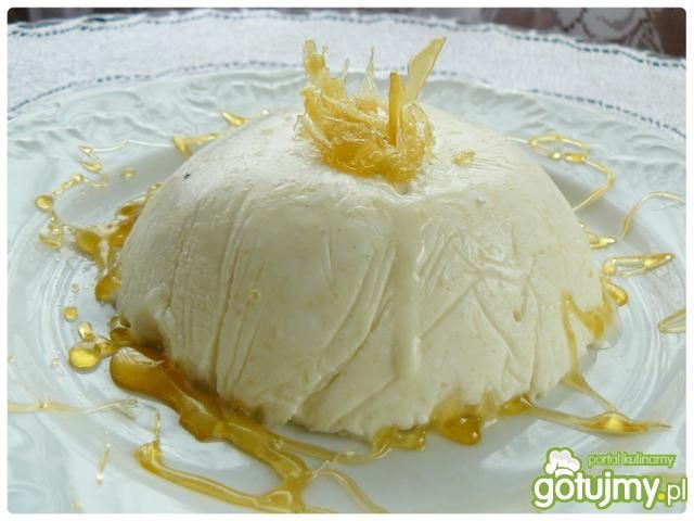 Ziarnisty sernik w niciach karmelu Ziarnisty sernik w niciach karmelu