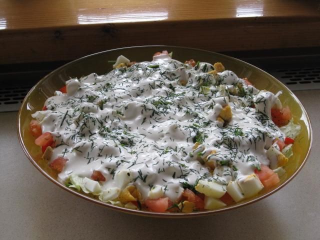 Zielona sałata z pomidorami