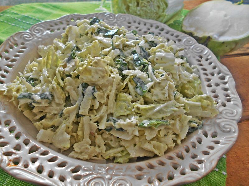 Zielona surówka z kalarepką