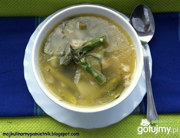 Zielona zupa jarzynowa
