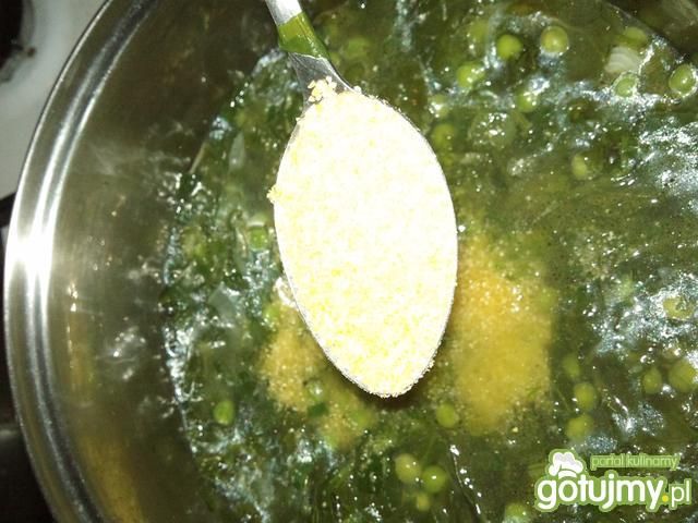 Zielona zupa ze szpinakiem