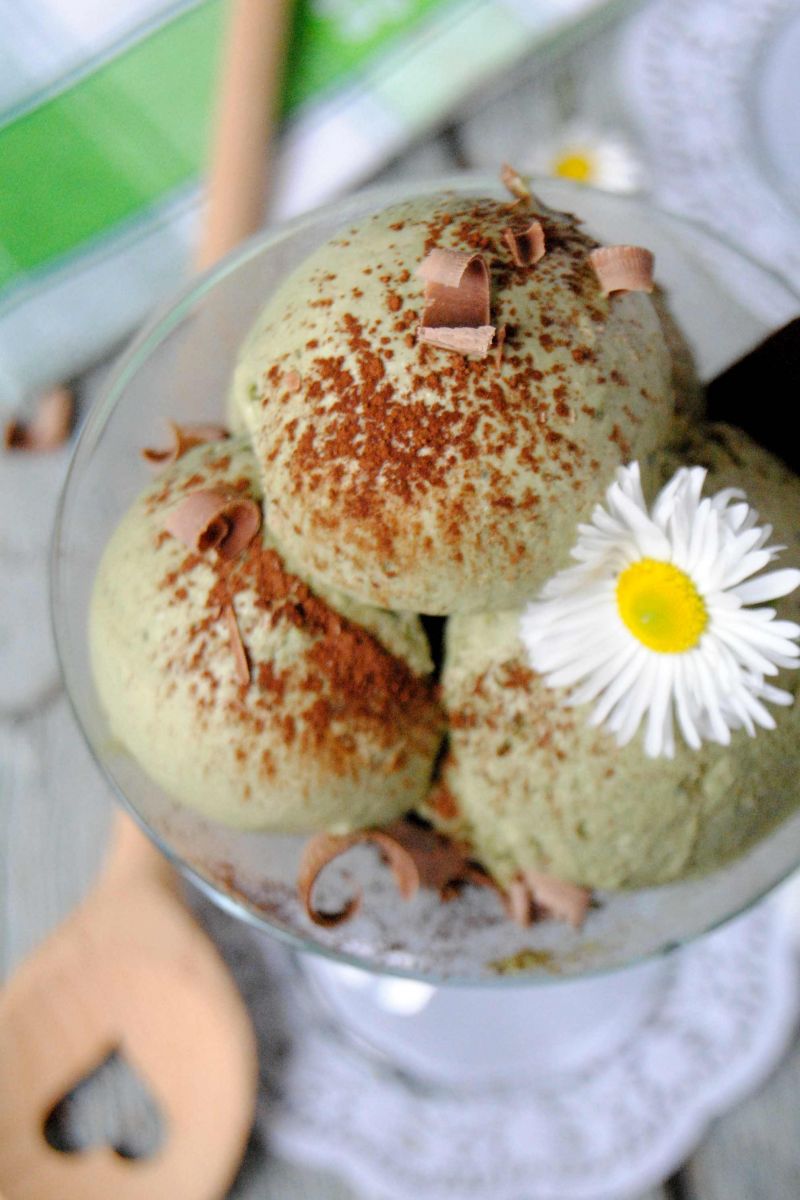 Zielone lody matcha Zielone lody matcha
