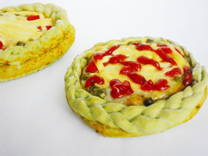 Zielone pizzerinki z warkoczami Zielone pizzerinki z warkoczami