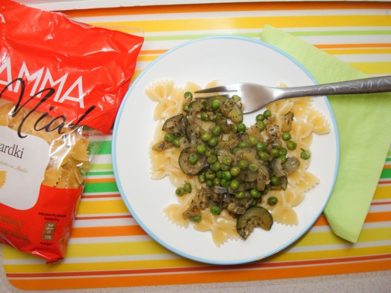 Zielone wiosenne farfalle Mamma Mia