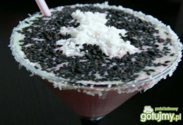 Zielono- czerwony mleczny koktajl Zielono- czerwony mleczny koktajl