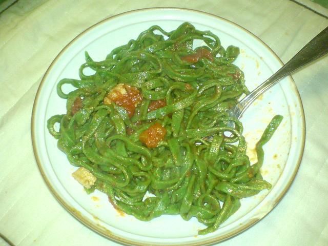 zielony makaron-szpinakowy zielony makaron-szpinakowy